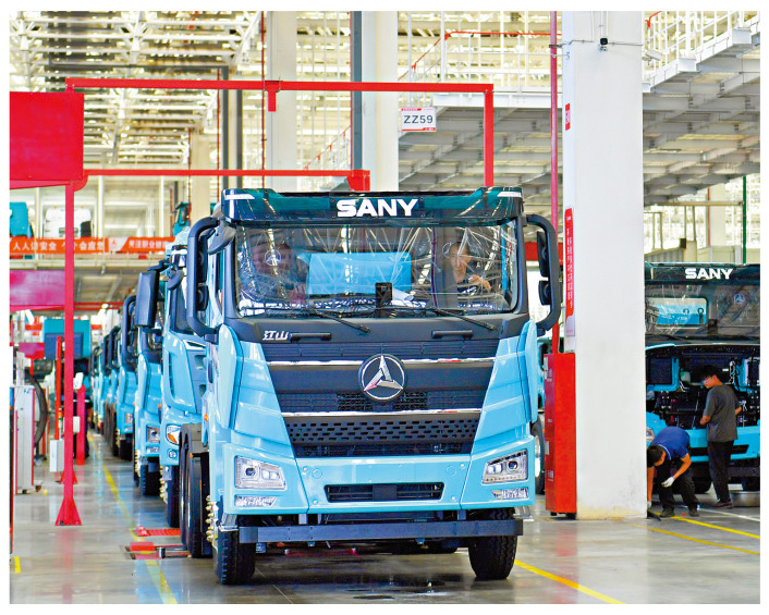 　　圖：湖南長沙三一重卡智能製造車間。
