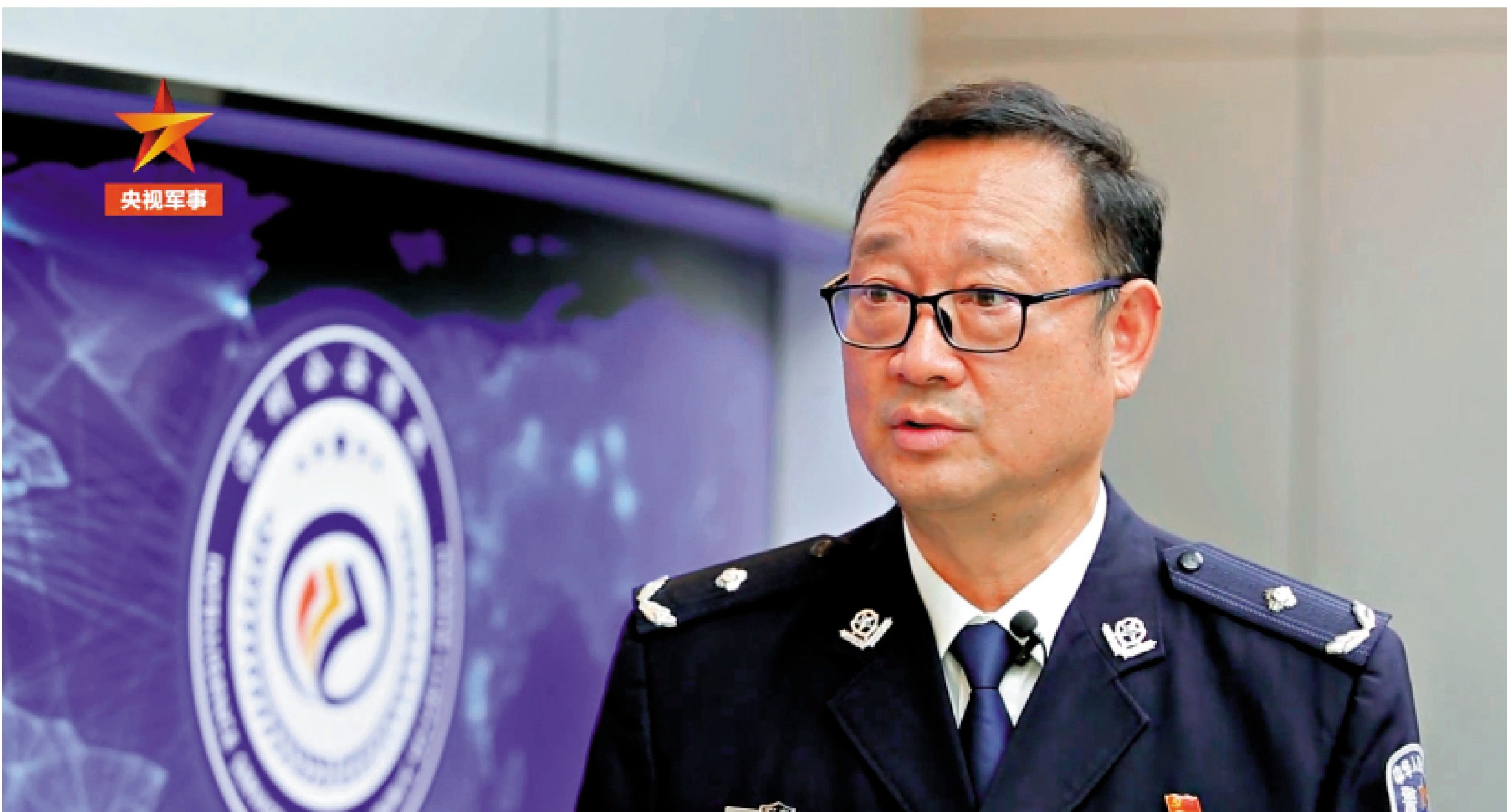 　　圖：譚善愛表示，能親身參與香港回歸防務交接，是一生最幸福的事。