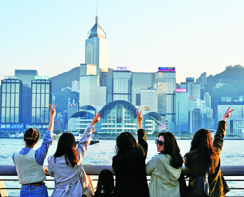　　圖：香港下半年的商品出口及訪港旅客增加預料將持續表現理想。