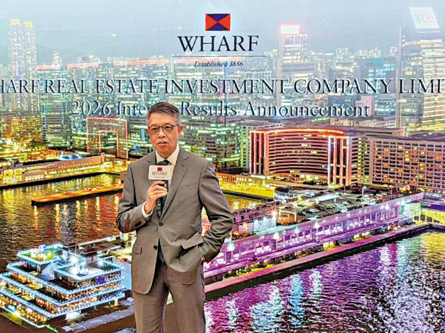 　　圖：吳天海表示，增加派息比率是長遠政策，不會輕易改變。