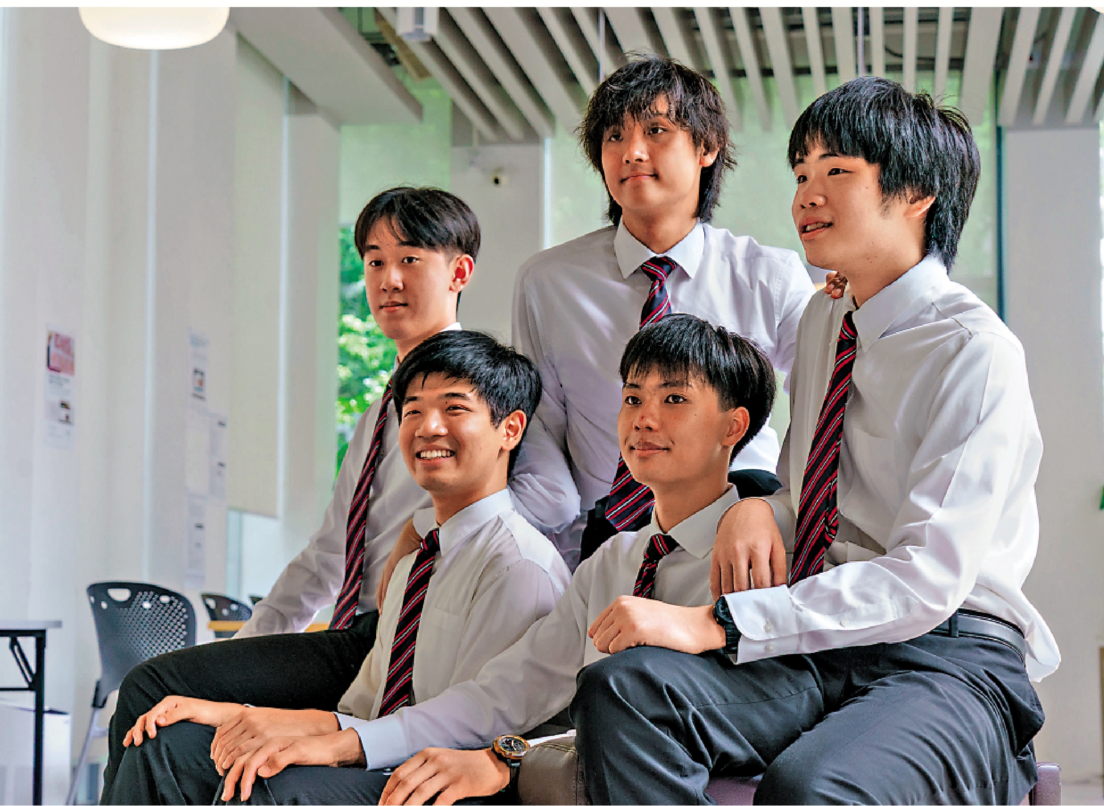　　圖：國際文憑大學預科課程上月放榜，拔萃男書院誕5名滿分狀元。昨日該校增3名滿分狀元。