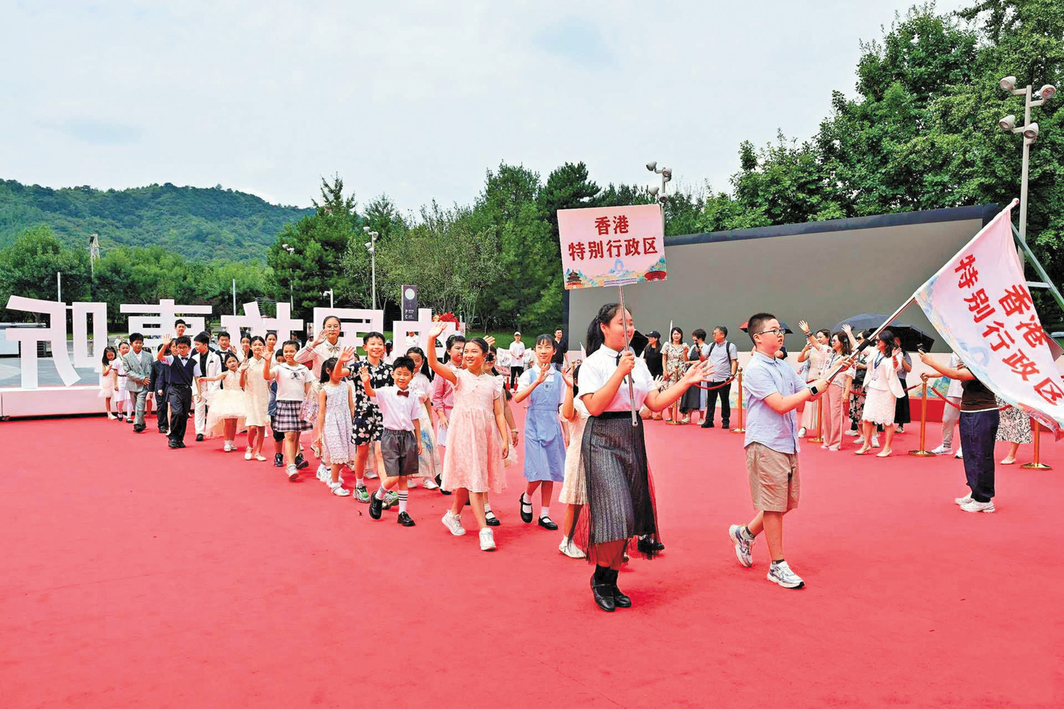 　　圖：2026「中國故事聽我說」全國總展演於北京盛大舉行，香港代表團獲得4枚特金獎、21枚金獎及15枚銀獎的優異成績。