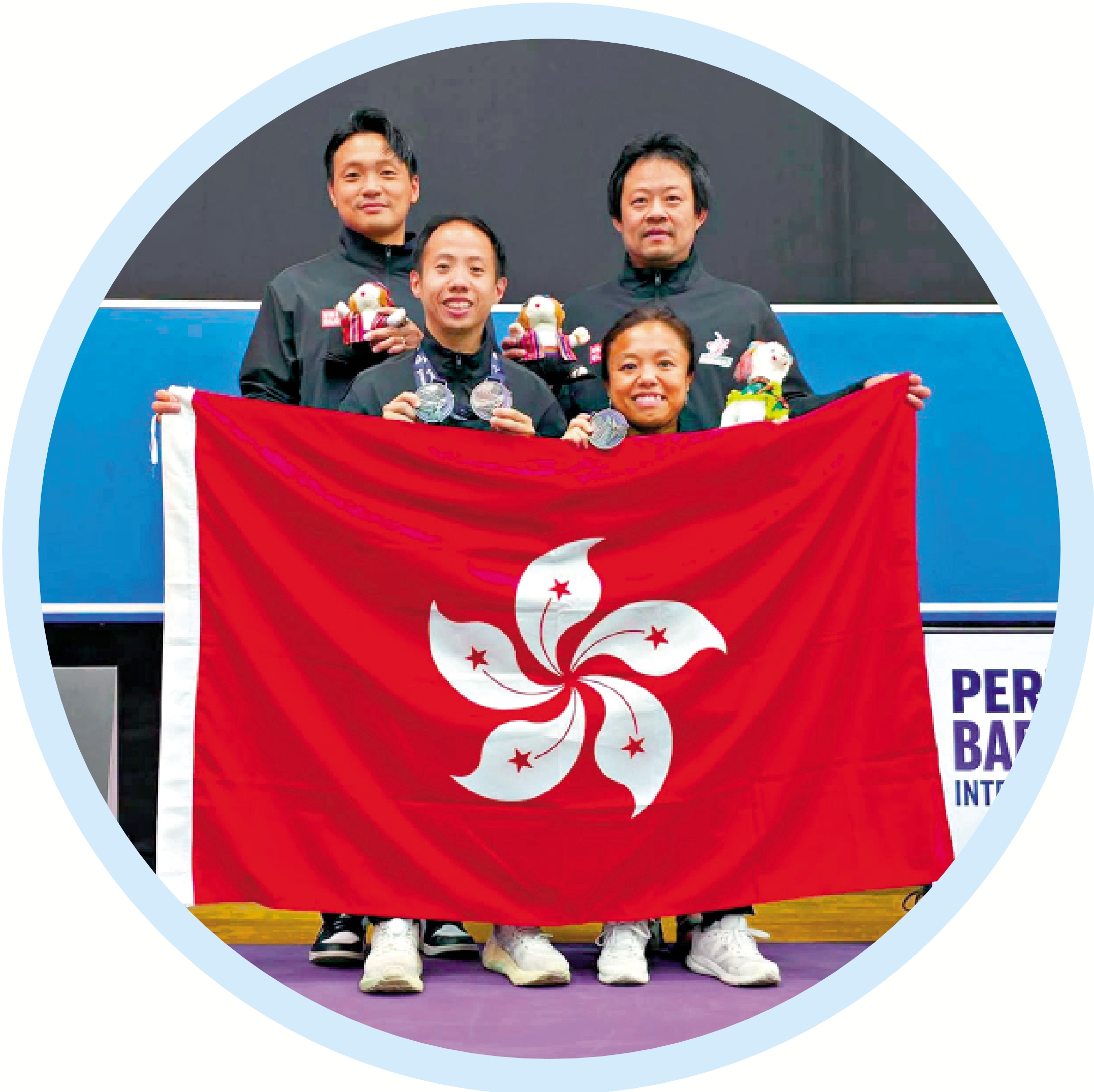 　　圖：朱文佳（前排左）在賽事中發揮出色。」中國香港傷殘人士體育協會圖片