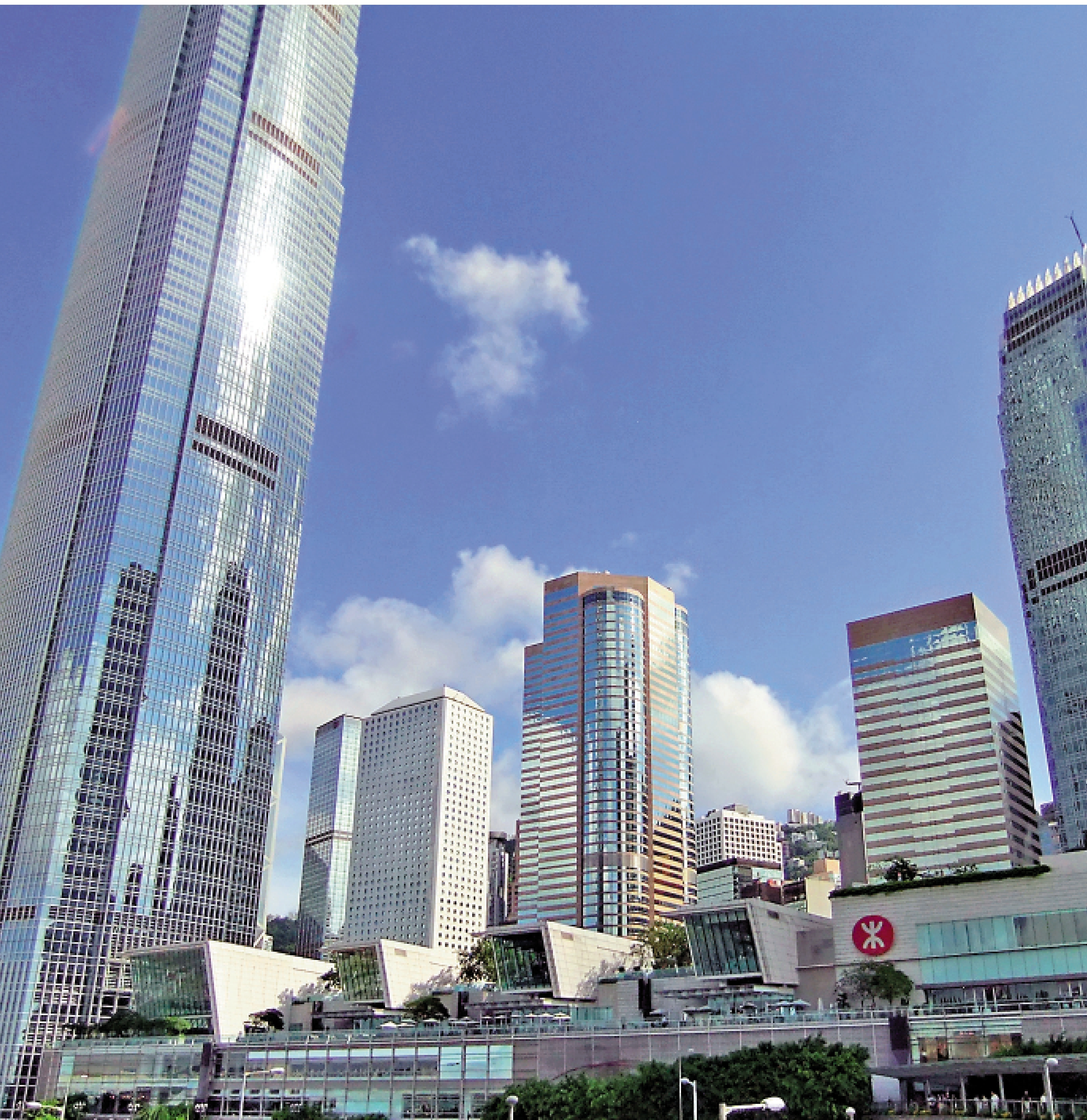 　　圖：香港整體寫字樓空置情況持續改善，中環甲廈租賃交投持續活躍。