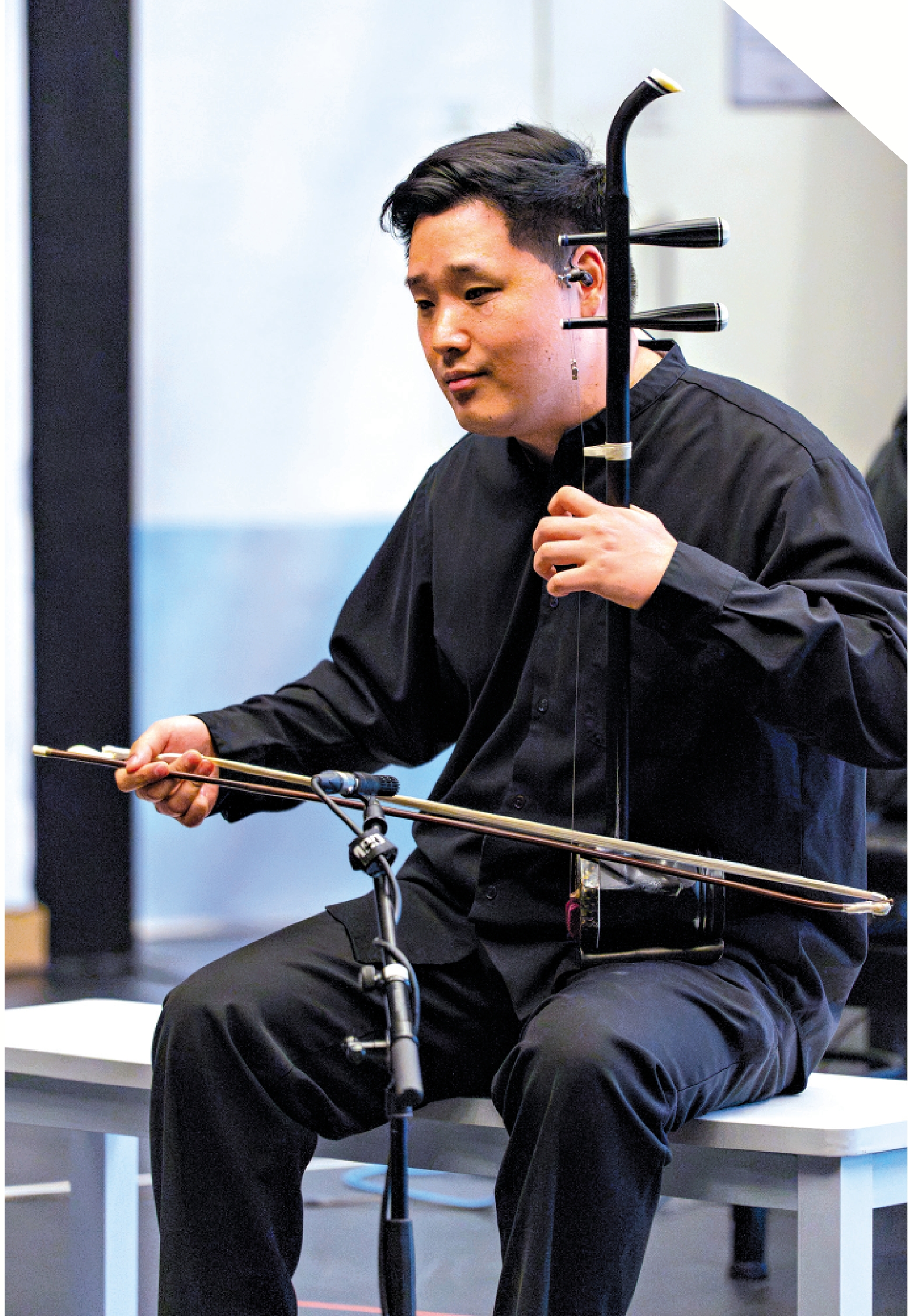 　　圖：《遊樂場》以一段地水南音開場。