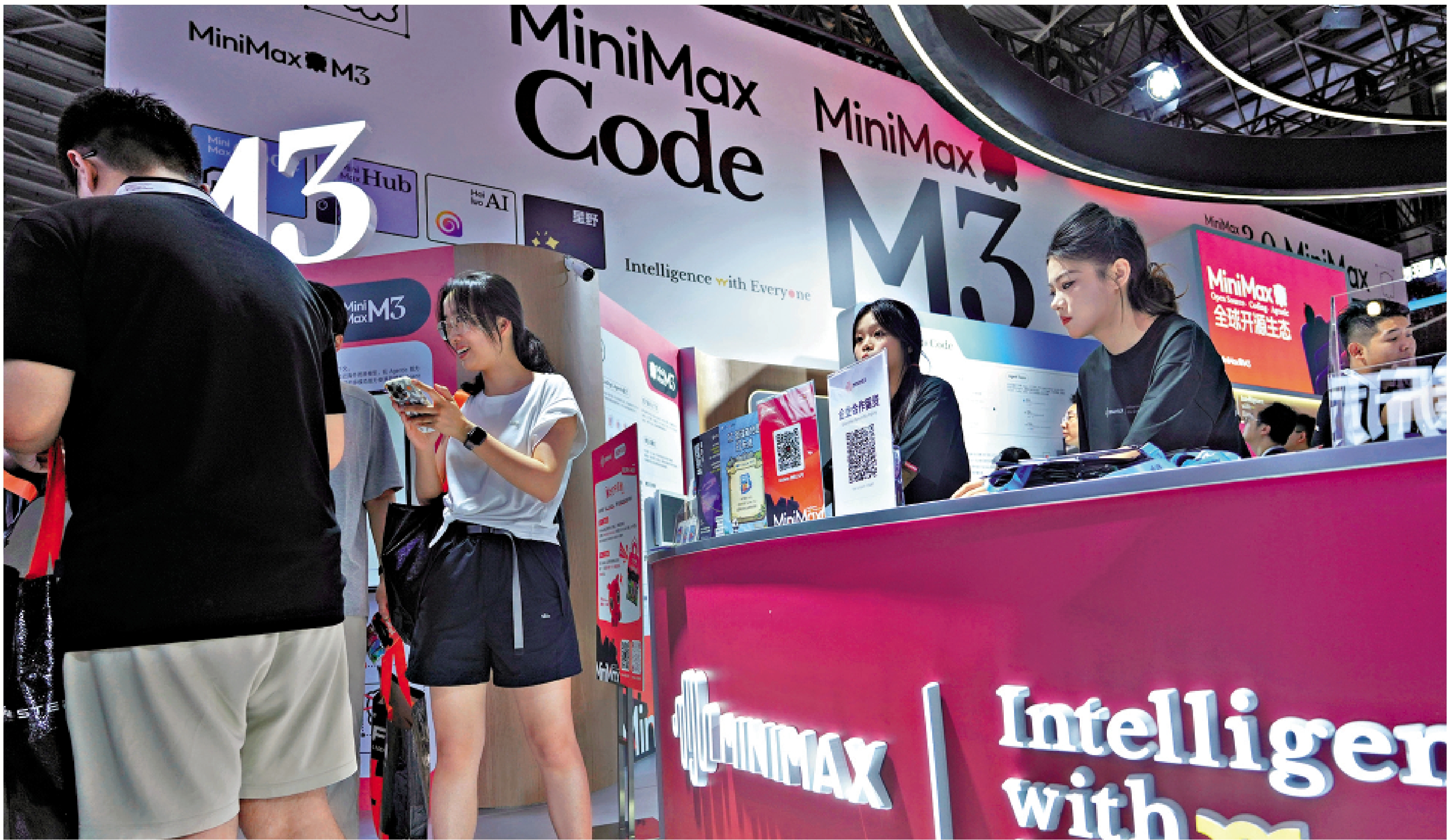 　　圖：MiniMax未來持續深化全球布局，升級AI原生產品組合及工具產品。\美聯社
