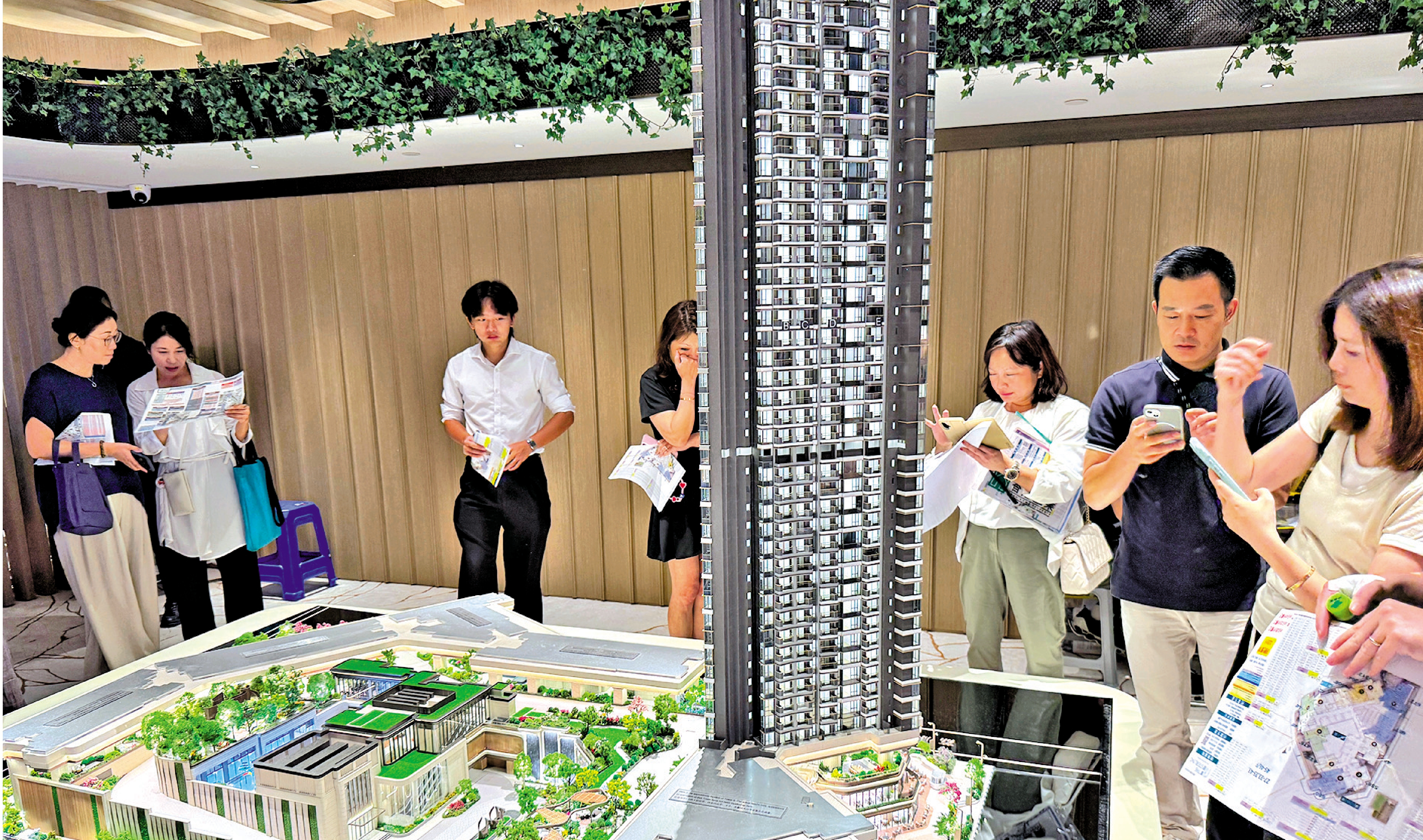 　　圖：上月多個焦點新盤接力登場，一手市場明顯回勇。/中新社