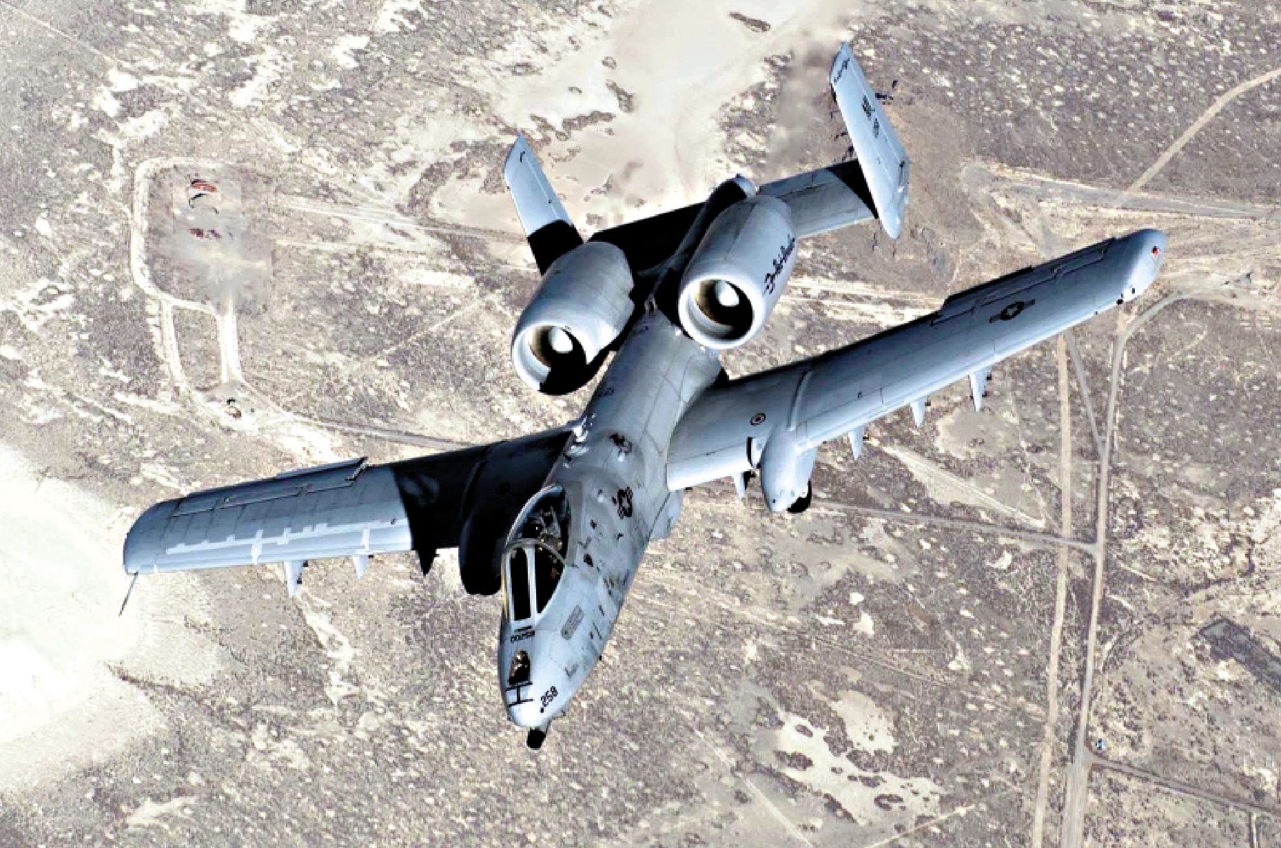 　　圖：一架美國空軍A-10「雷電」攻擊機。\網絡圖片