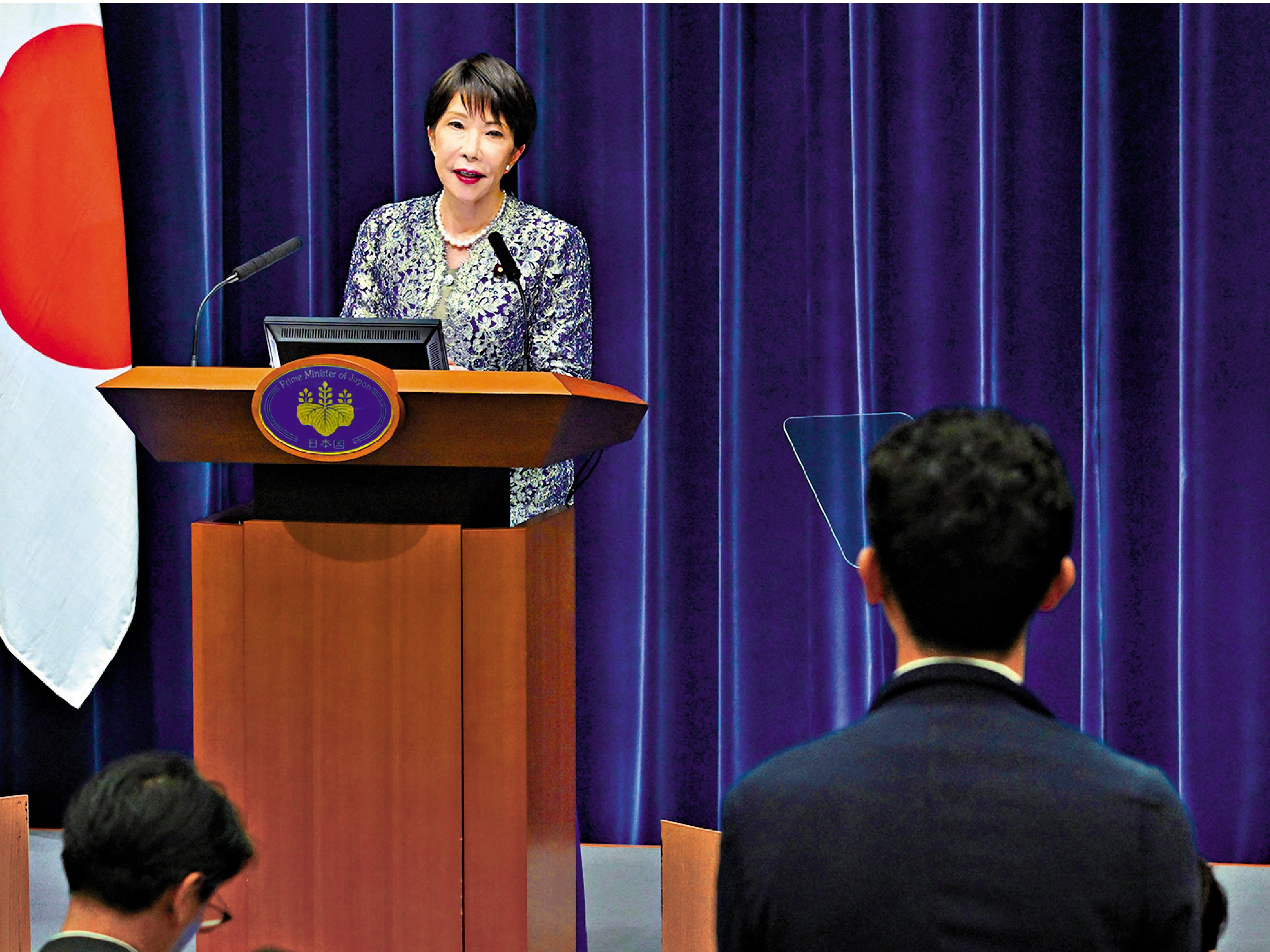 　　圖：高市早苗17日改組內閣後召開新聞發布會。\美聯社