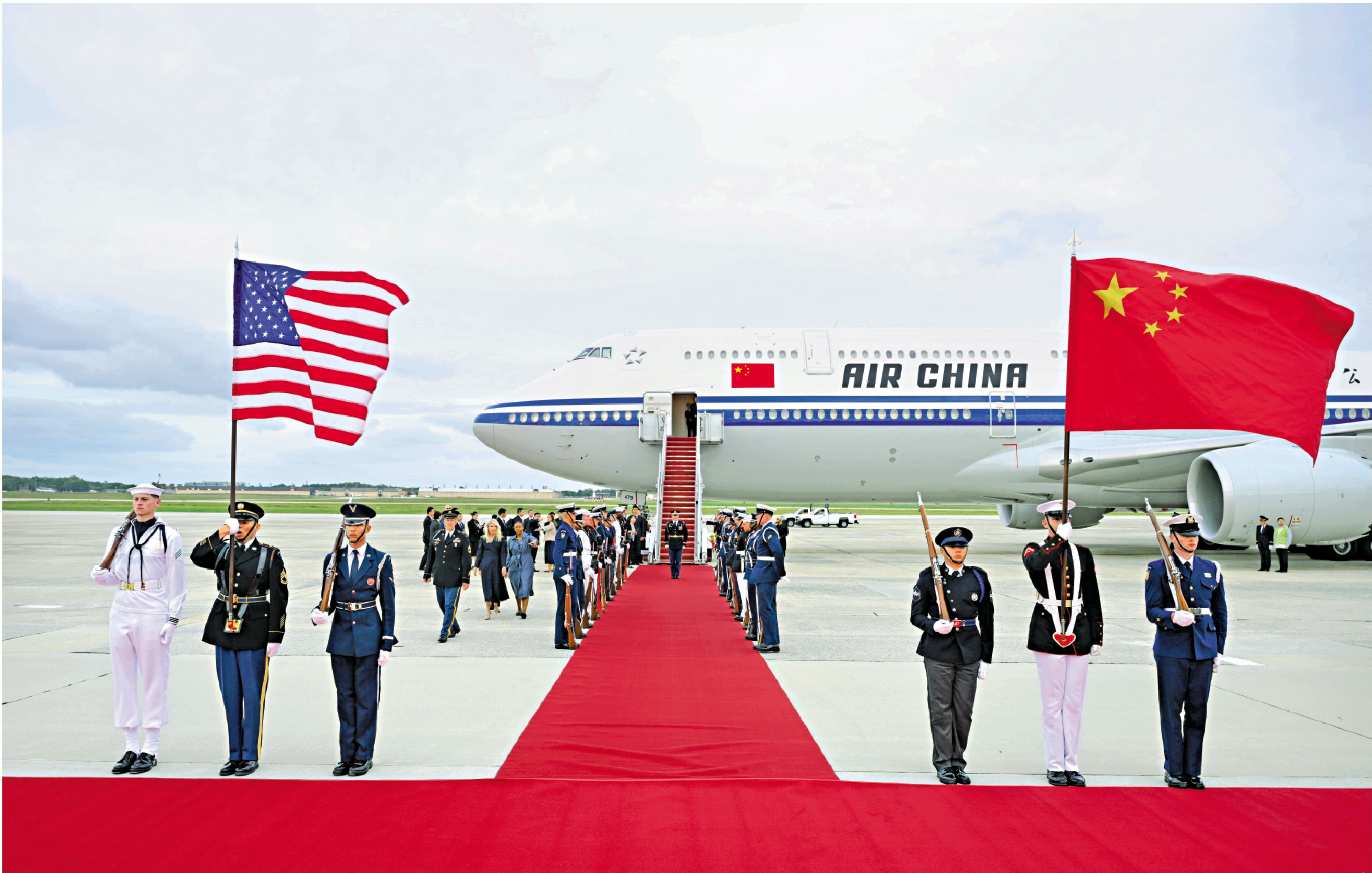 　　圖：當地時間9月23日下午，國家主席習近平乘專機抵達華盛頓，應美國總統特朗普邀請，對美國進行國事訪問。/新華社