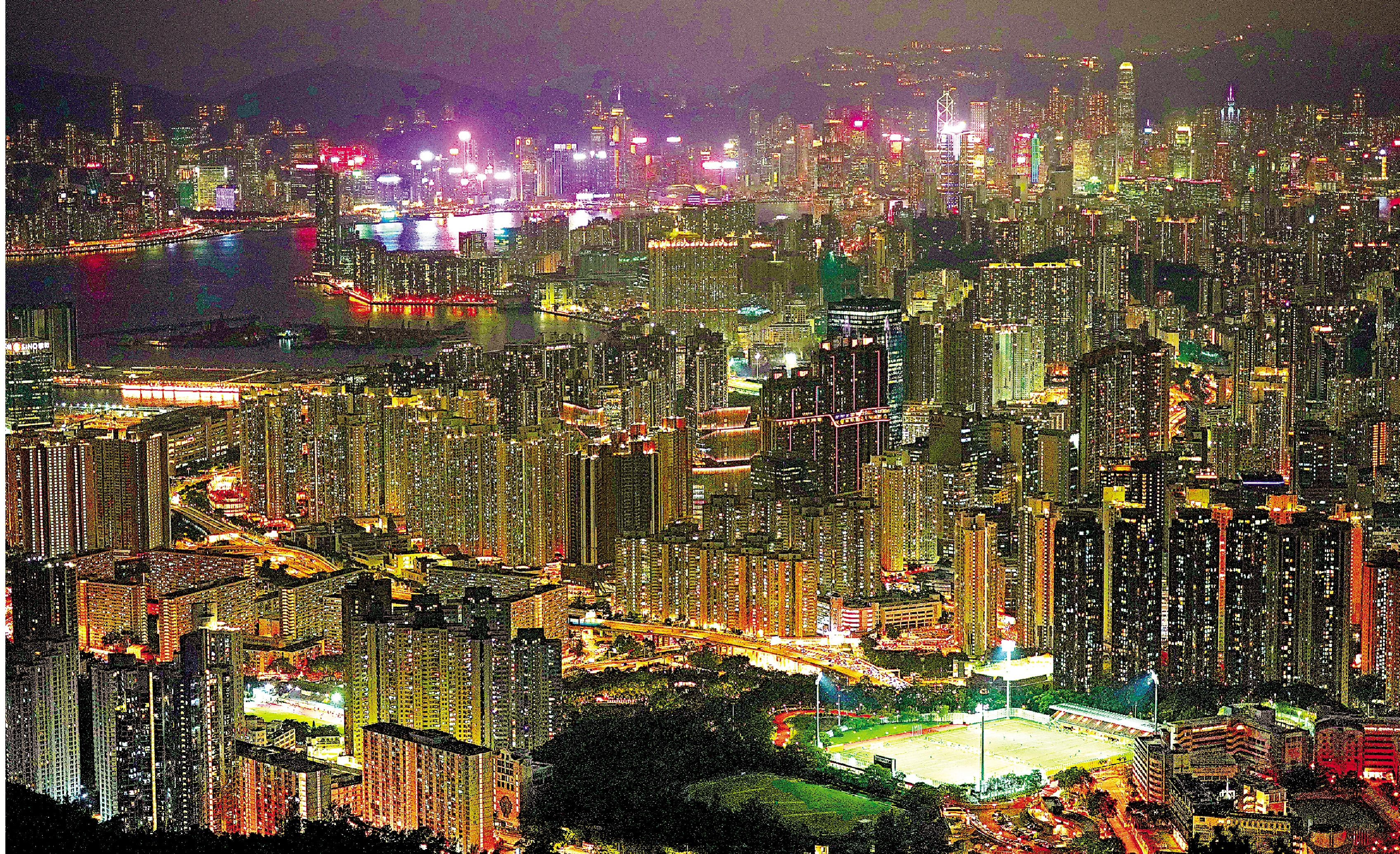 　　圖：港燈表示，未來燃料調整費水平將取決於國際燃料價格走勢。\大公報記者林良堅攝