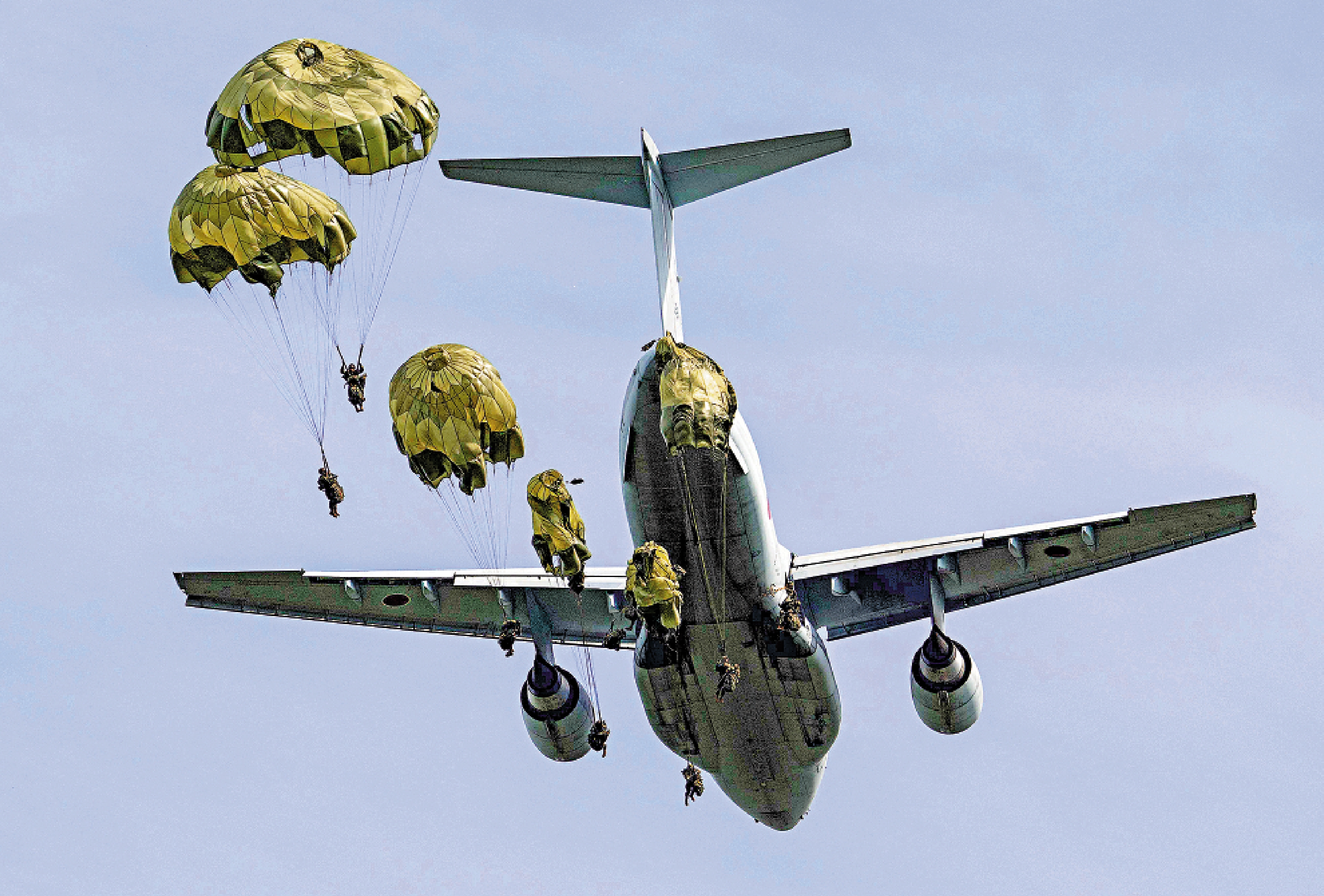 　　圖：日本自衛隊9月15日參加美日澳聯合軍演。\法新社