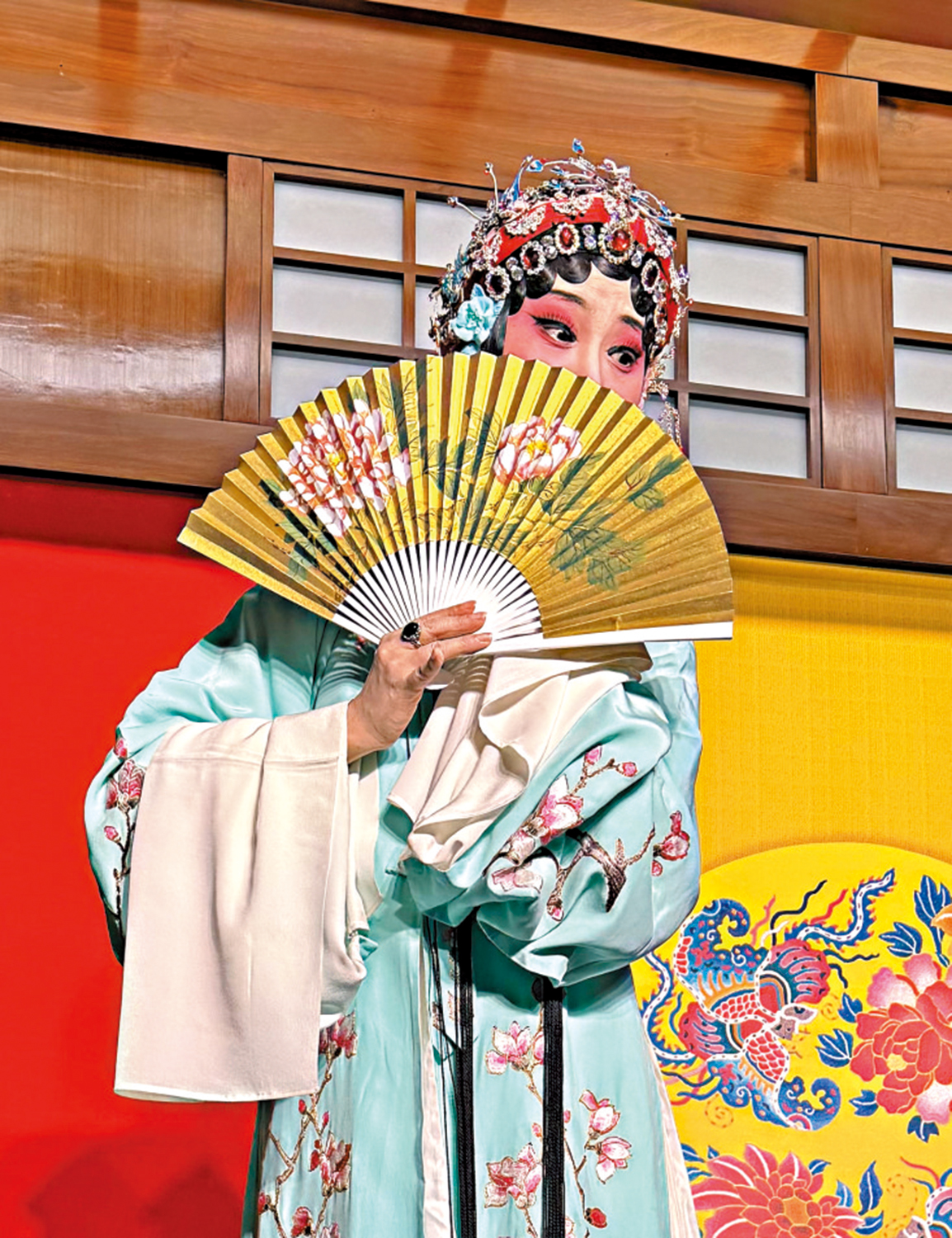 　　圖：沈昳麗在崑曲《牡丹亭》中飾演杜麗娘。\作者供圖