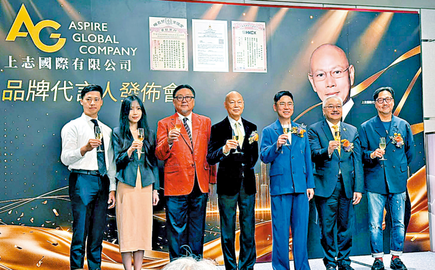 　　圖：上志國際委任羅家英（中）為代言人。\大公報記者李潔儀攝