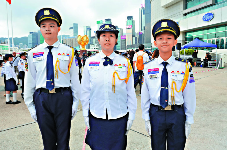 　　圖：對於參與升旗隊代表訪京之旅，三名學生皆表示獲益良多。\大公報記者林良堅攝