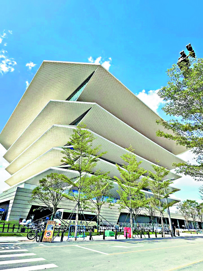 　　圖：前海博物館建築造型取自中國傳統建築「重簷飛揚」的意象。\大公報記者毛麗娟攝