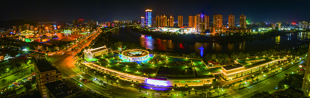 　　圖：揭陽市區夜景。