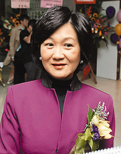 　■葉劉淑儀歡迎方國珊加盟。香港文匯報記者劉國權  攝 