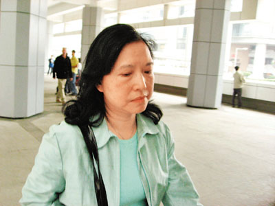 　■陳艷芳在庭上講述與亡母的關係。