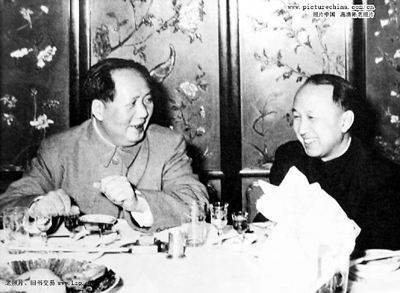 　■毛澤東與錢學森相談甚歡。 	網上圖片