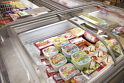 　■味道多樣的家庭裝雪糕