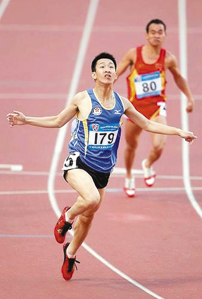 　■蘇樺偉在100米決賽中再獲一面銀牌。港隊提供