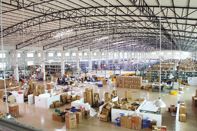 　■京東商城位於成都廣達2萬平方米的西南物流配送中心