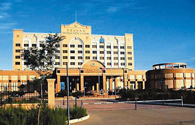 　■位於朝鮮羅先市經營賭博業的「英皇娛樂中心」。網上圖片