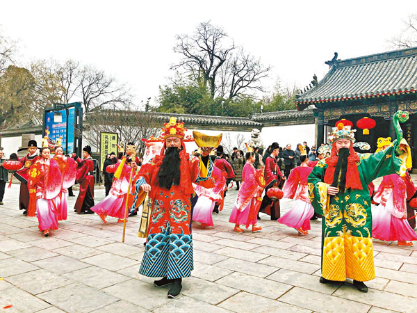 ■福祿壽「三星送福」。 香港文匯報記者丁春麗 攝