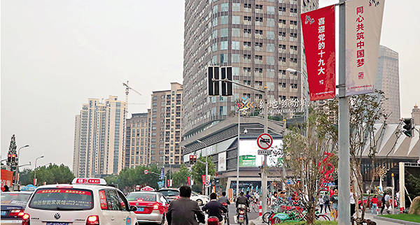 ■第二代個人徵信系統暫定於1月20日上線，以假離婚名義買房的難度將增加。圖為上海徐匯區一處住宅小區。資料圖片