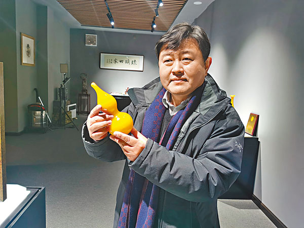 ■山東非物質文化遺產傳承人孫雲毅。香港文匯報記者殷江宏  攝