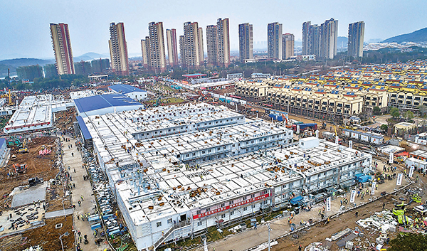 ■ 火神山醫院於10天內落成。圖為2月2日的火神山醫院航拍圖。 新華社