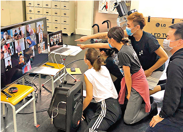 ■城市當代舞蹈團（CCDC）推出網上課程，助舞者度過非常時期。 CCDC提供