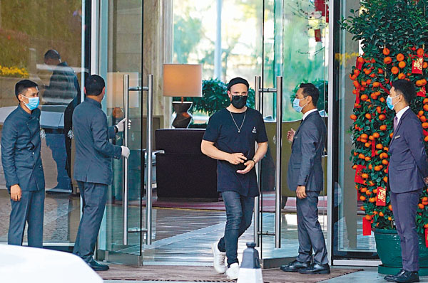 ■有工會透露，有17間酒店要求僱員放無薪假，更有4間酒店裁員。