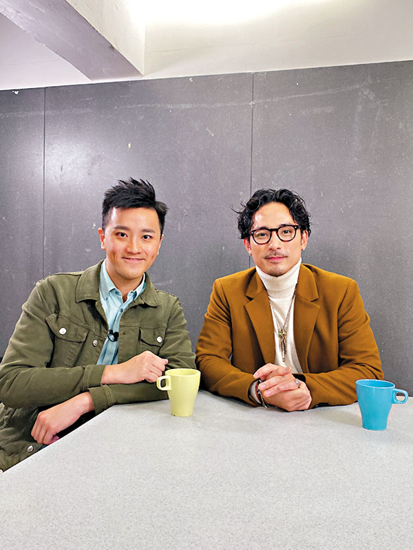 ■林德信(右)接受許文軒訪問。