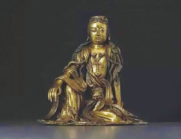 ■佳士得將於紐約藝術周「崇聖御寶 - 詹姆斯及瑪麗蓮．阿爾斯多夫珍藏」拍賣中呈獻的明15世紀銅鎏金白袍觀音坐像