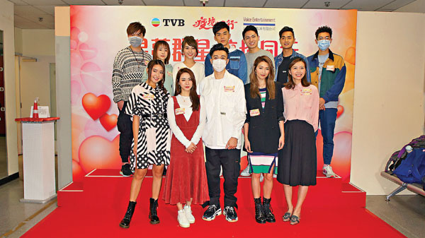 ■群星替《疫境同行》主題曲進行拍攝。