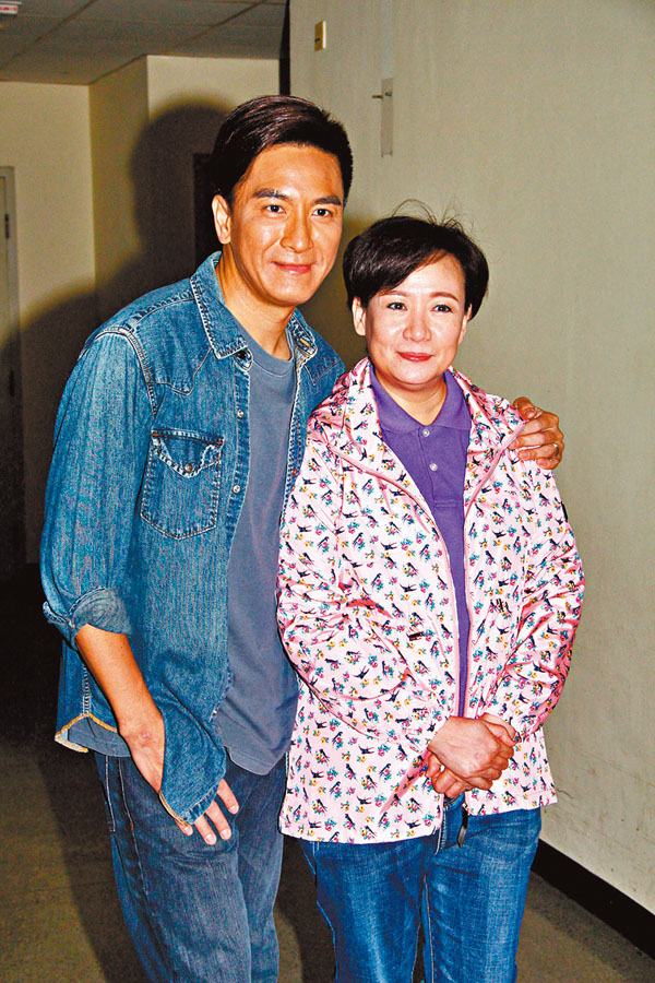 ■馬明與娥姐首天開工。