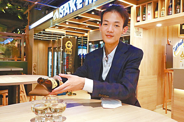 面對去年黑暴和年初疫情的雙重打擊，創業初哥汪廷謙已有心理準備要應對長時間的逆境。