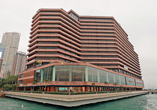 ■尖沙咀香港洲際酒店將要進行大裝修，大部分員工將被遣散。 香港文匯報記者  攝