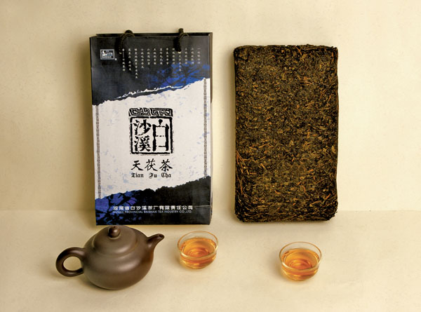 ■天茯磚茶是少數民族群眾探親訪友、過年過節相互饋贈的首選禮品。