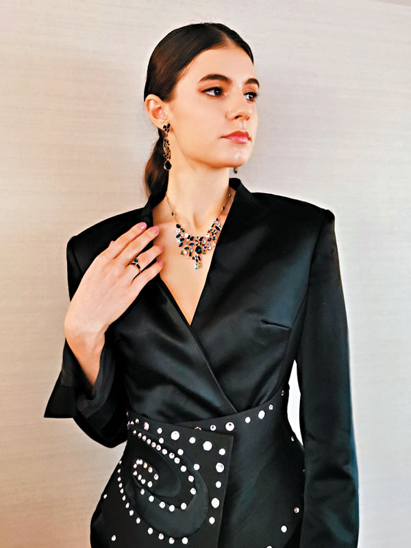 ■Atelier Swarovski Beautiful Earth系列