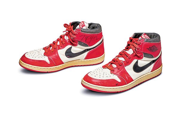 ■創造紀錄的是這款Air Jordan 1球鞋。 網上圖片