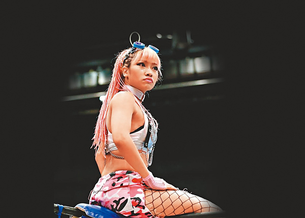 ■木村花出身是女子摔角手。