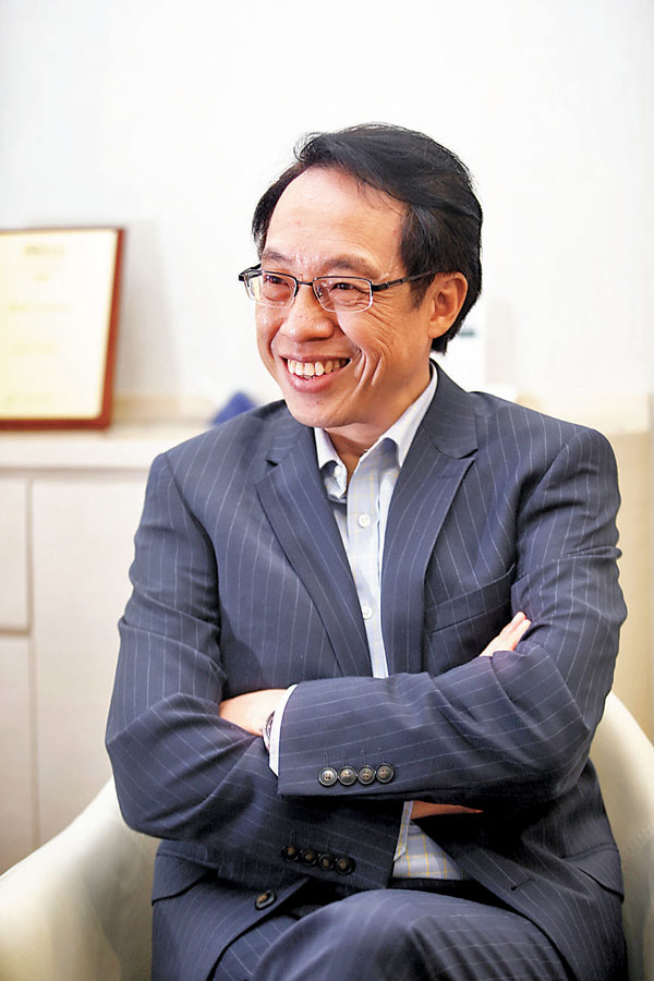 ■陳鳳翔認為,香港仍是一個很有機遇及前景的地方,對外資仍吸引。 資料圖片