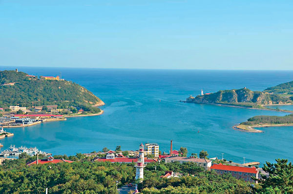 ■令人神往的旅順軍港。 作者供圖