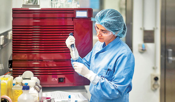 ■疫苗面世前需先通過多項測試。 資料圖片