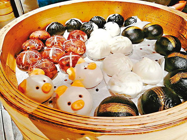 ■全港只有德福Foodeli才設有的「占士包點」 