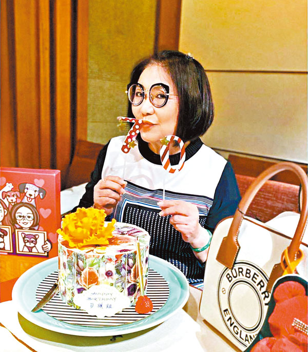 ■李司棋即將踏入70歲，保養得宜。