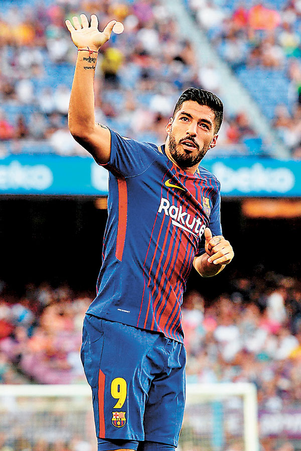 ■蘇亞雷斯離開効力了六個球季的魯營球場。  法新社